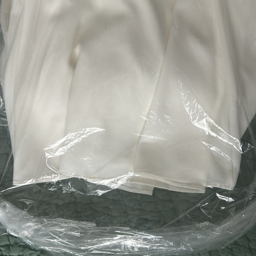 Gorgeous Stella York Wedding Gown - Picture 13 of 16